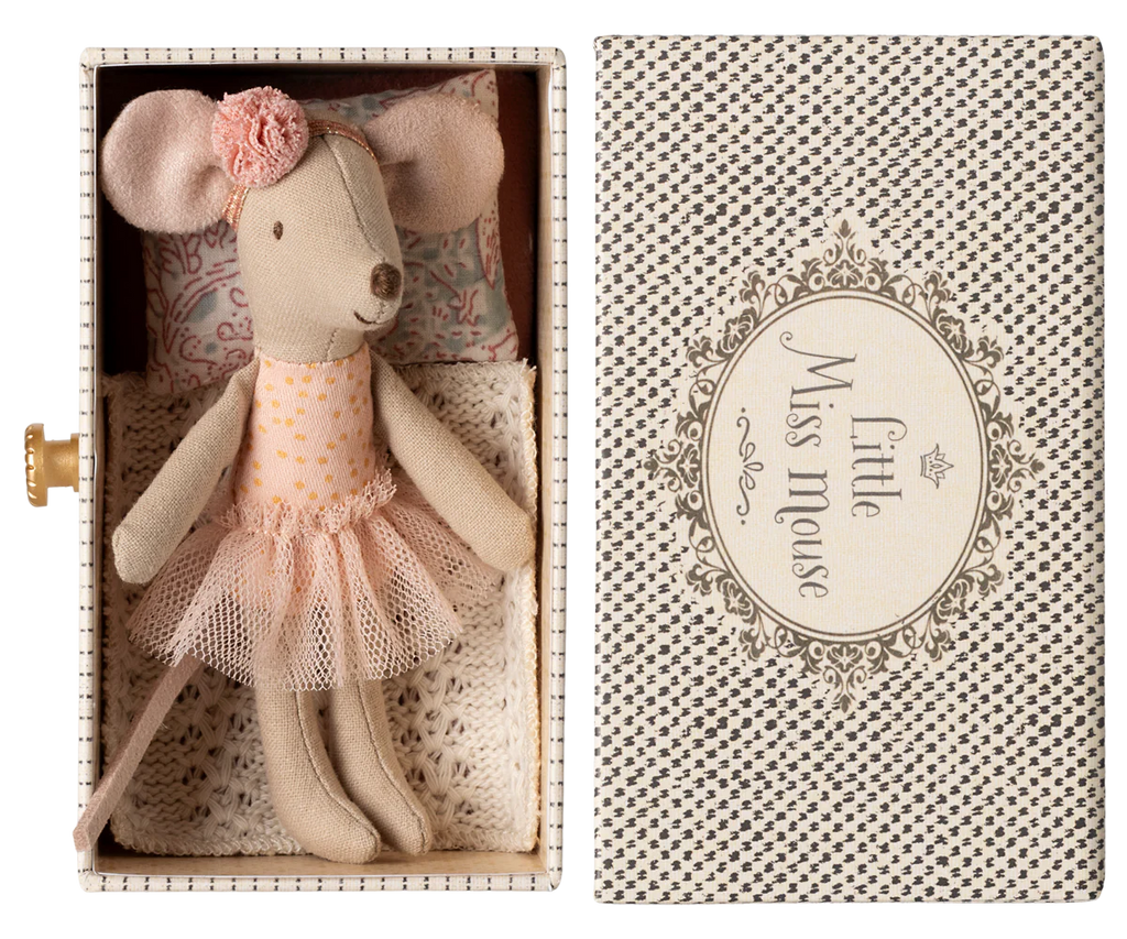 Presale - Dance Mouse in Daybed, Little Sister Maileg Dolls Maileg OS Multi 