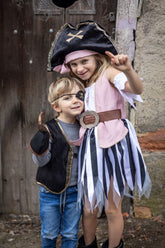 Kira the Pirate Girl Costumes Great Pretenders USA Size 5-6 