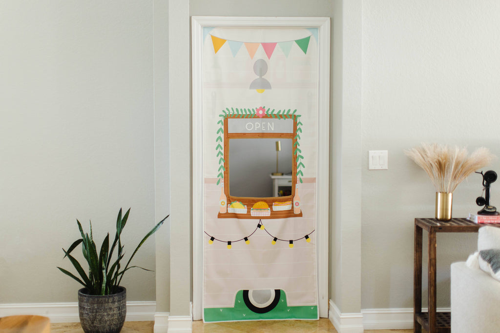 Camper Food Truck & Kitchen Doorway Storefront Pretend Play Swingly 