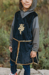 Knight Set with Tunic, Cape and Crown Costumes Great Pretenders USA 